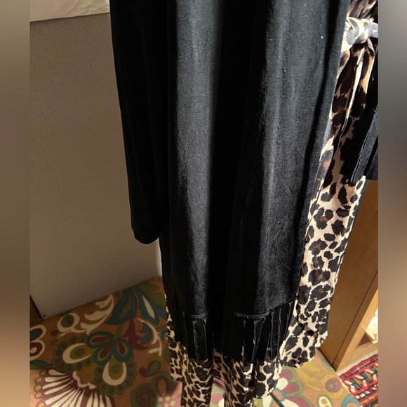 Lane Bryant Leopard dress, 2x PLUS SIZE and sz3 Chicos fringe cardigan! Both - Picture 11 of 13
